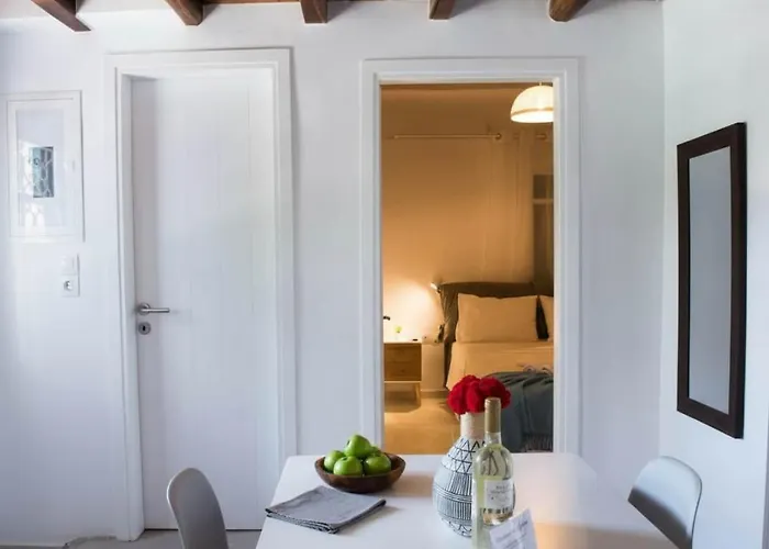 Elegant 2 Bd House With Shared Pool Hébergement de vacances Ornos (Mykonos)