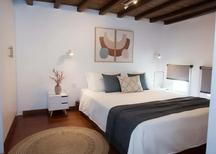 Elegant 2 Bd House With Shared Pool Holiday home Ornos (Mykonos)